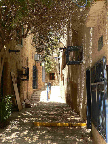 Let's Take a Traditional City Break 2: More Really Narrow Streets Than You Can Shake a Stick At