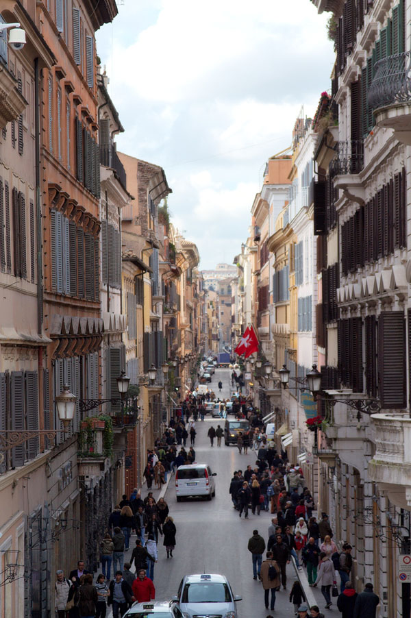 Let's Take a Traditional City Break 3: Life With Really Narrow Streets